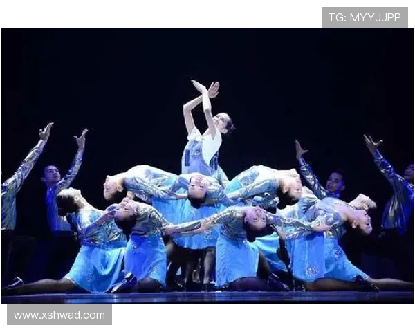 李秀英专访：从街头到舞台的舞蹈人生与成长故事